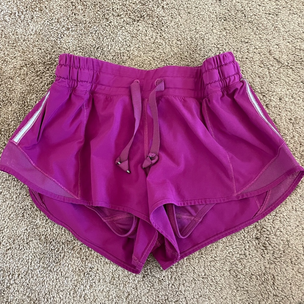 Lululemon Hotty Hot Shorts size 4